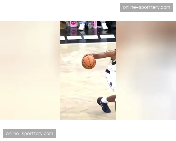 猛龙场均12次抢断联盟第三 防守压迫性创造大量反击机会